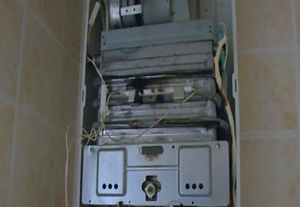 家中燃氣熱水器爆炸，事故原因需進一步調查